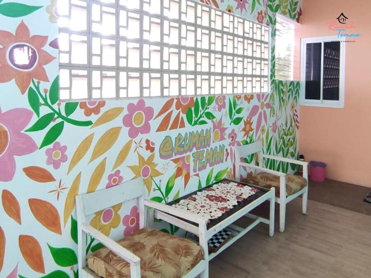 Rumah Teman Hostel Semarang Eksteriør bilde